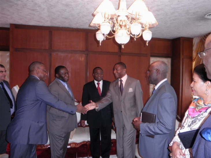 Remise des Lettres d’Accréditation du nouveau Représentant Résident du PNUD, M. Ndolamb Ngokwey au Ministre des Affaires Etrangères et de l’Intégration Africaine